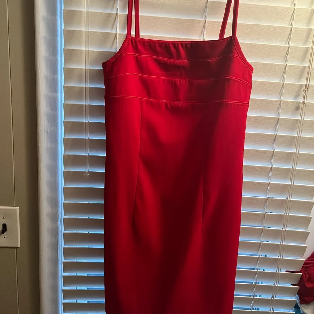 Spaghetti strap red dress - Picture 3 of 7